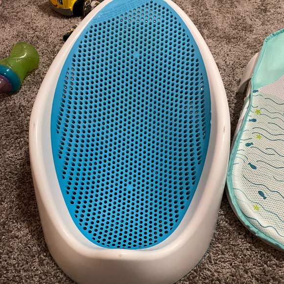 Two Mini Baby Tubs - Picture 2 of 2